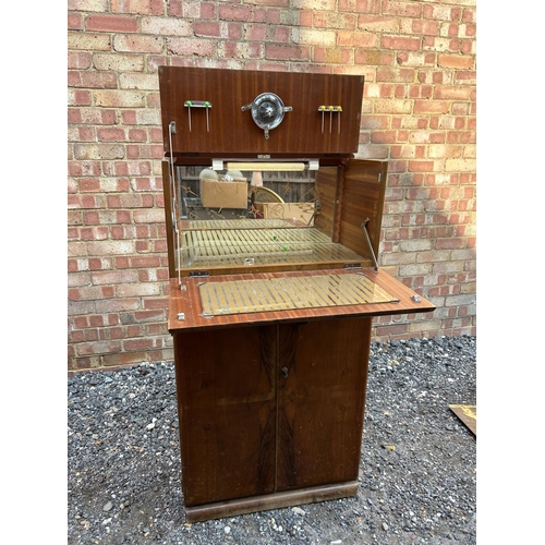 100d - A 1930's walnut drinks cabinet 60x30x115