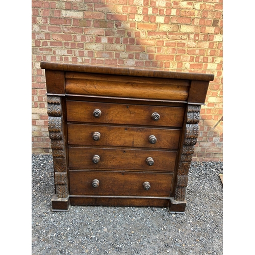 100h - A Victorian mahogany chest of five drawers 120x50x125