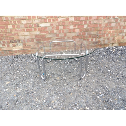 16 - A chrome coffee table with circular glass top 93c, diameter