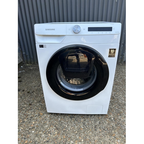 180 - SAMSUNG washing machine with Smart things wifi technology