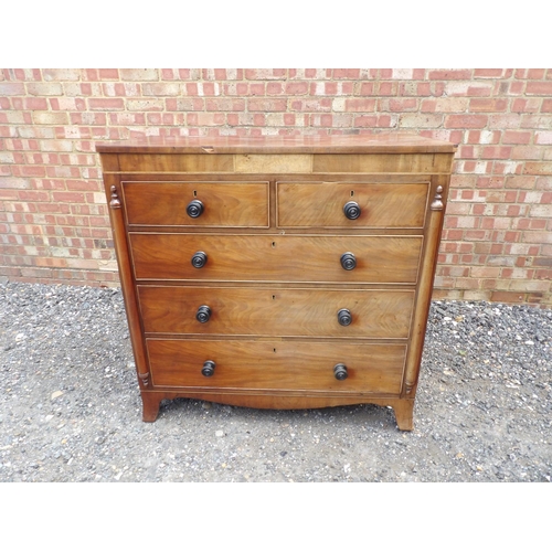 19 - A Victorian mahogany chest of five drawers 109x50x110