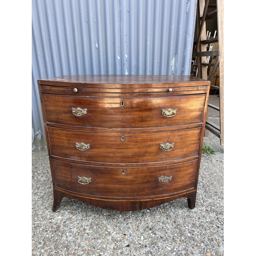 230 - A Victorian bow front bachelor's chest of  three drawers 99x56x90