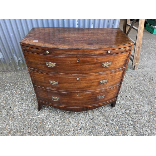 230 - A Victorian bow front bachelor's chest of  three drawers 99x56x90