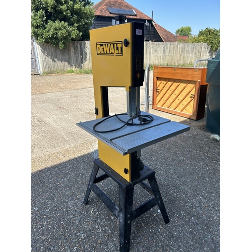 240 - Dewalt floor standing workshop bandsaw