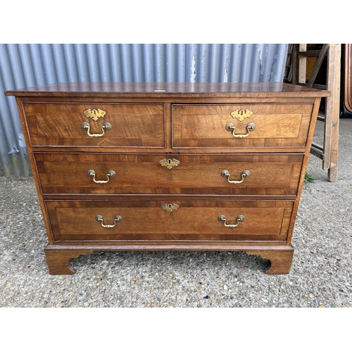 254 - A Georgian oak chest of four drawers 110x50x80