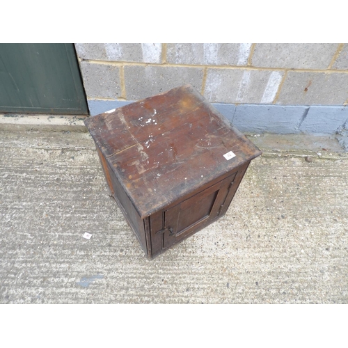 42 - vintage  pine larder cupboard 50x47x53