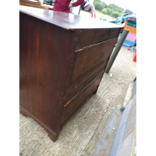 59 - An antique oak chest of five drawer (2 sections)  102x50x100