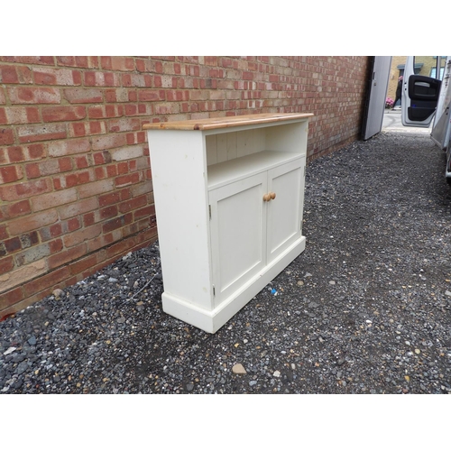 9 - A white painted pine cupboard  98x30x85