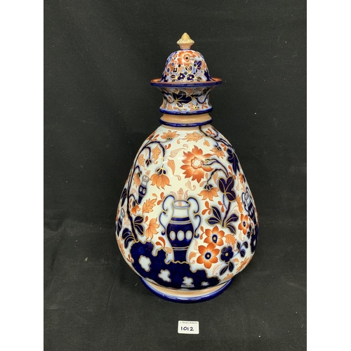 1012 - Large Victorian Staffordshire Imari Pattern pot pourri jar, height 50 cms