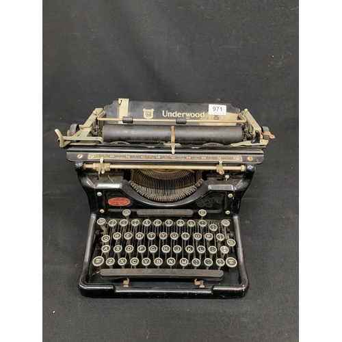 971 - Underwood vintage typewriter