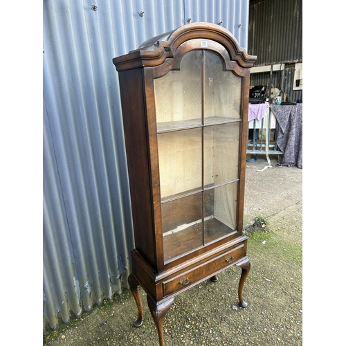 101 - A Queen Anne single door cabinet 68x30x177