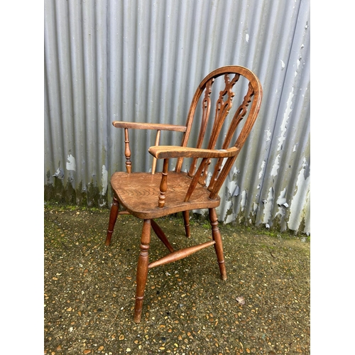 116 - A north country Windsor carver kitchen chair