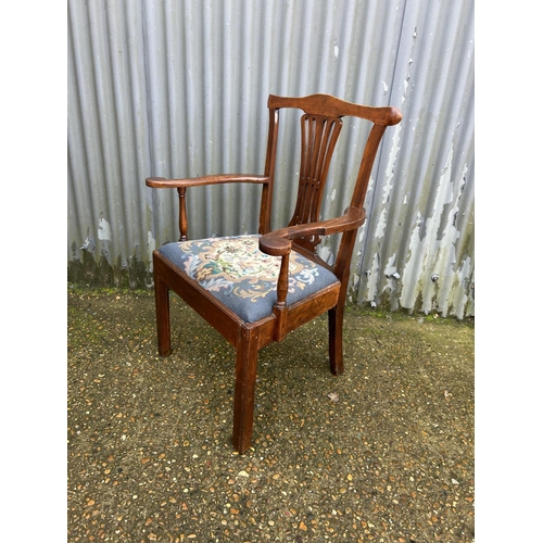 118 - A Georgian carver chair