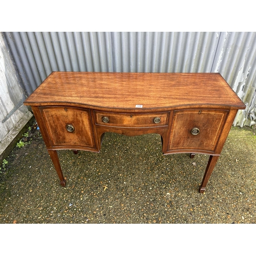 120 - A Victorian mahogany sideboard 130x50x90