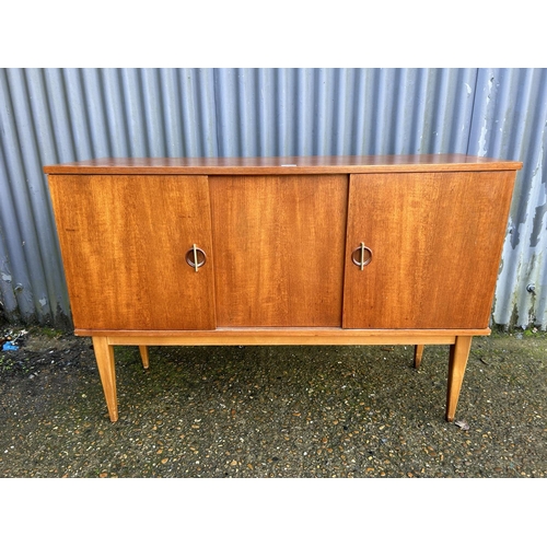 125 - A mid century teak sideboard 120x40 x80