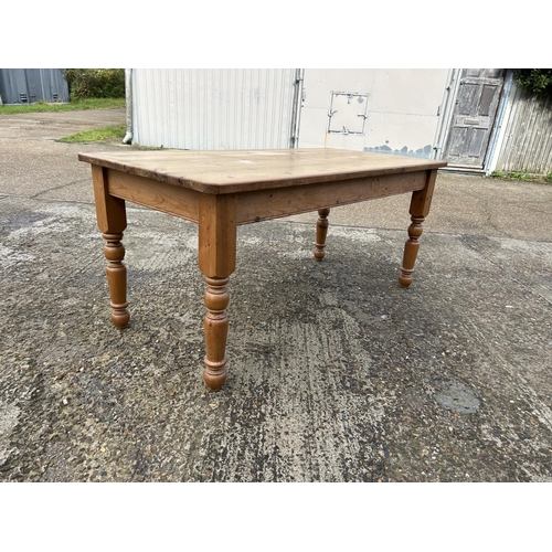 132 - A country pine farmhouse dining table 184x90x83