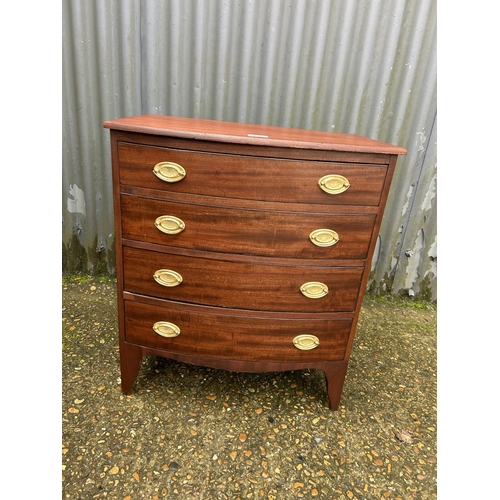 139 - A small Victorian mahogany bow front chest of four drawer 60x40x75