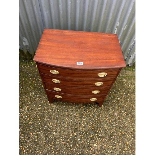 139 - A small Victorian mahogany bow front chest of four drawer 60x40x75