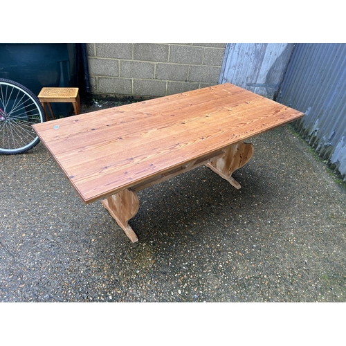 171 - A farmhouse pine refectory dining table 180x80x73