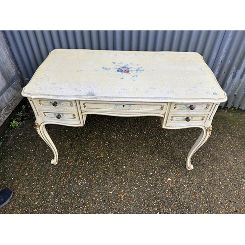 176 - A French style white painted desk 124x70x72