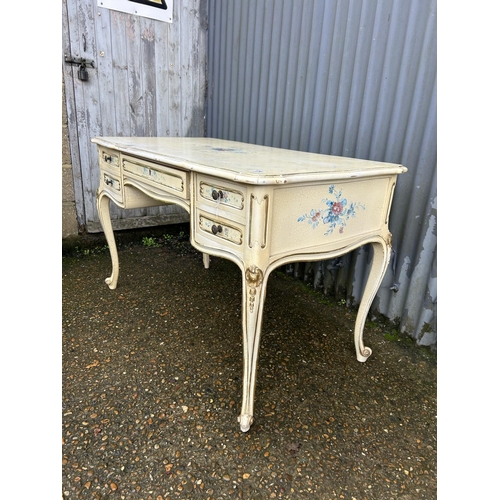 176 - A French style white painted desk 124x70x72