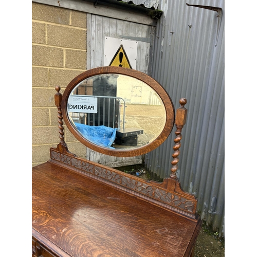 76 - A oak barley twist dressing chest