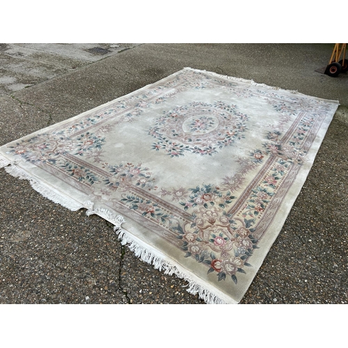 97 - A very large Chinese pattern rug 380x275