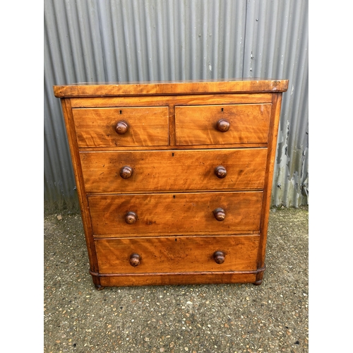 150 - A Victorian mahogany chest of five drawers  100x46x110