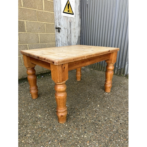 157 - A solid pine dining table 120x90x80