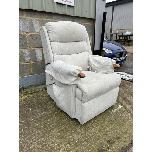 205 - A HSL electric rise and recliner armchair