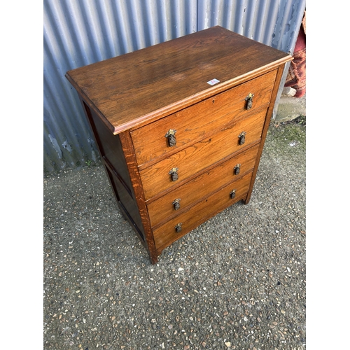 40 - An oak chest of drawers 77x45x95