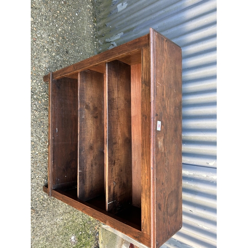 46 - A pine open bookcase 90x25x100