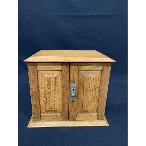 484 - Wooden stationery cabinet, no key, 19 x 28 x 24cms high