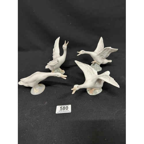 580 - 4 Lladro geese, tallest 13cms, no damage