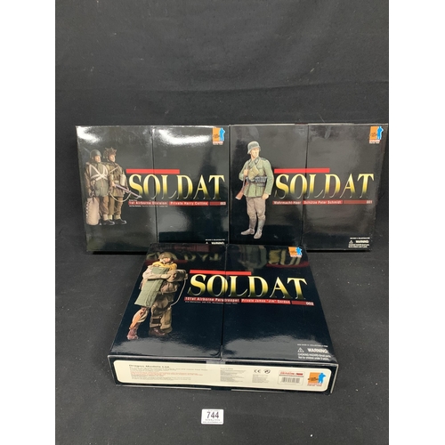 744 - Soldat by Dragon Models Ltd - 3 Models 001,002 & 003, boxed as new