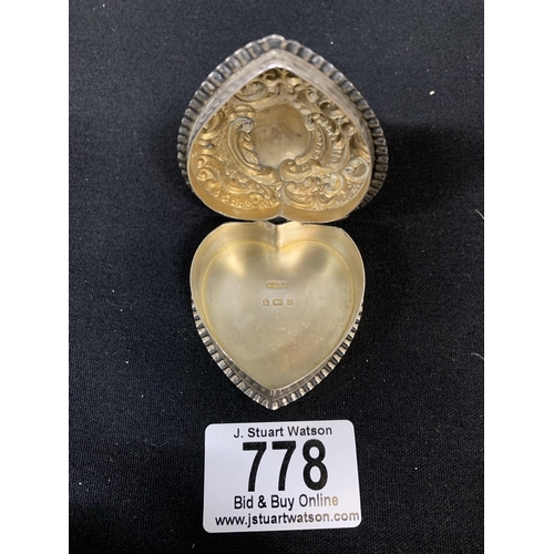 778 - Hallmarked Silver heart shaped trinket box, 5 x 5 cms, weight 25 gms