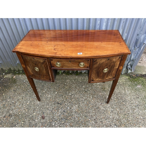 121 - A small mahogany bow front sideboard  106x55x87