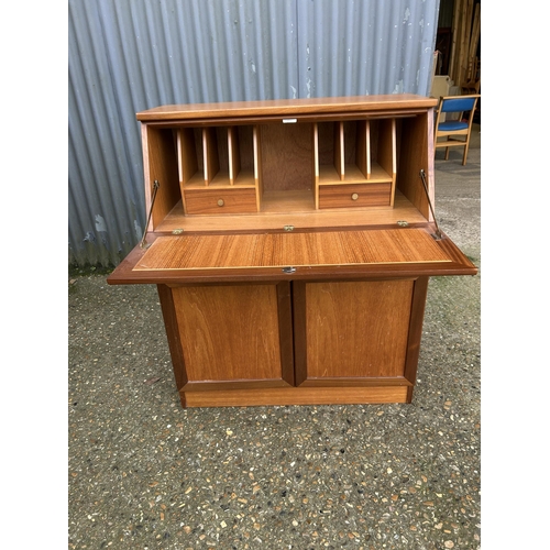 137 - A Nathan teak bureau 87x40 x100