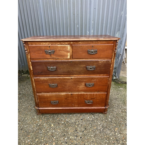 146 - A mahogany chest of five drawers  107x50x107