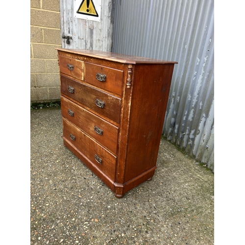 146 - A mahogany chest of five drawers  107x50x107