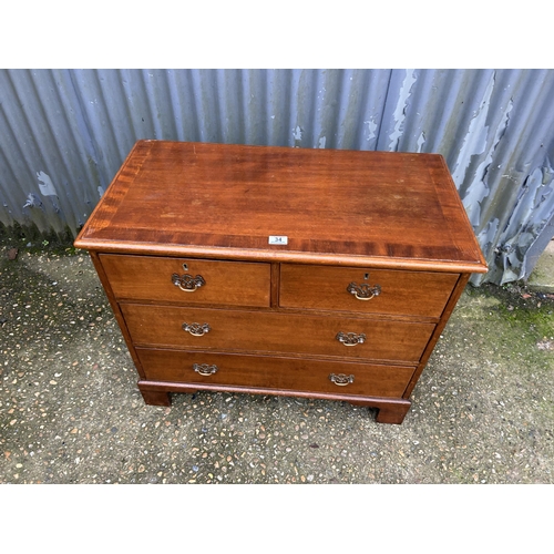 34 - A mahogany chest of four drawers 85x44x77