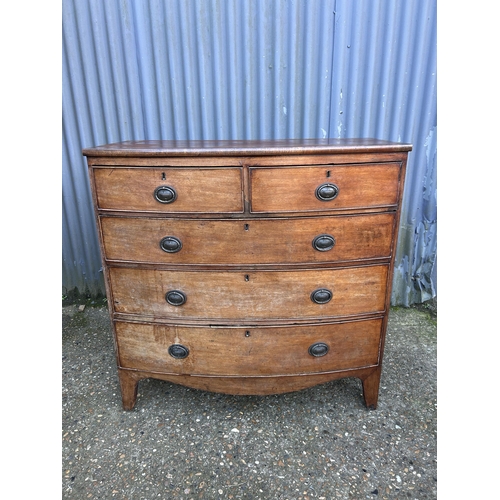 63 - A Victorian mahogany bow front chest of five drawers 103x50x103