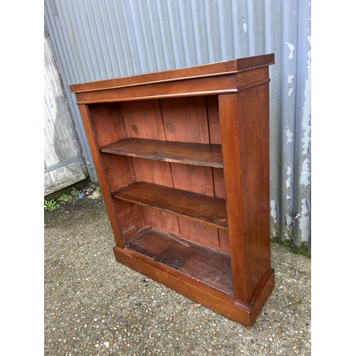 67 - A Victorian mahogany open front bookcase with adjustable shelves 85x28x105