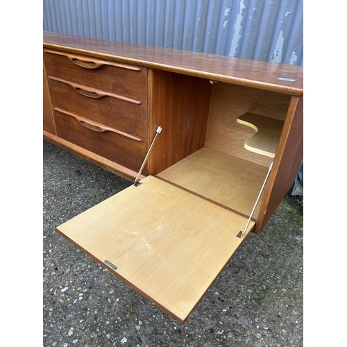 88 - A mid century teak sideboard 200x45x75