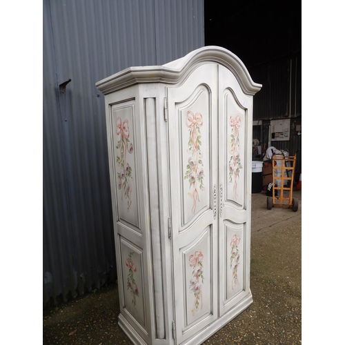 11 - A large French painted two door wardrobe 120x60x210