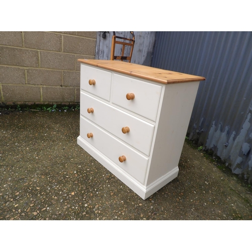 20 - A painted pine chest of four drawers 90x45x80