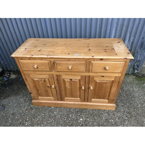 161 - A solid pine three drawer sideboard 120x45x90