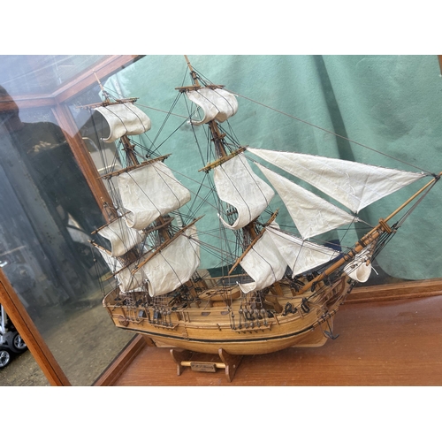 178 - A large case model of HMS BOUNTY 84x36x70