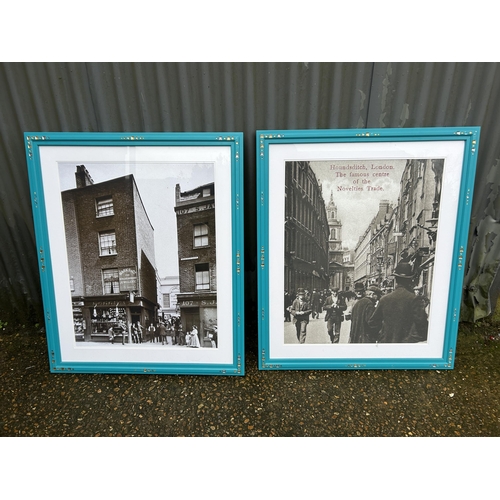 252 - A pair of framed prints of London scenes 80x95