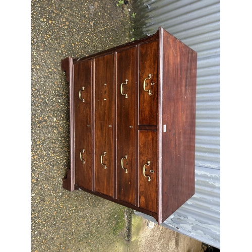 264 - A Victorian mahogany chest of five drawers   102x50x90